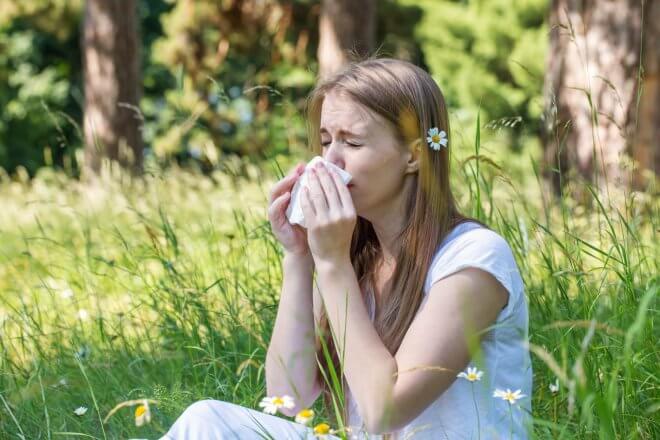 Letni katar – czy to przeziębienie czy alergia?