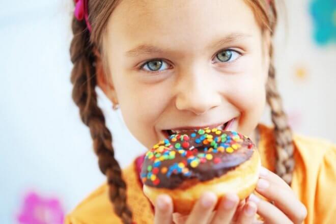 Ile cukru może znaleźć się w diecie dzieci?